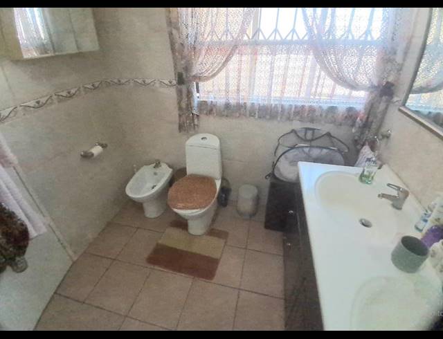 3 BEDROOM HOUSE FOR SALE IN LINMEYER